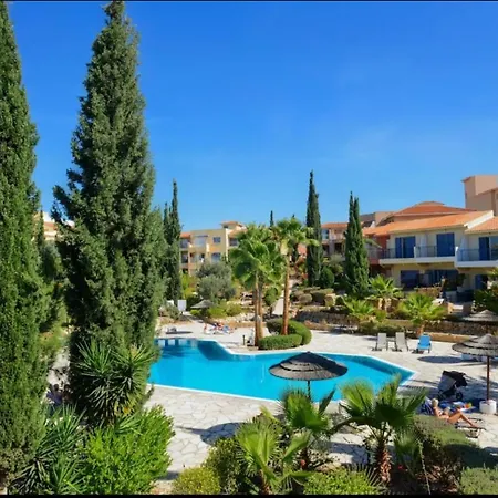 New Cozy Near The Beaches In The Magnificent Gardens Of Regina With Swimming Pools! Villa *