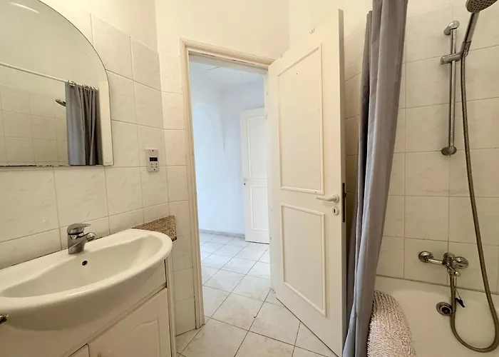 New Cozy Near The Beaches In The Magnificent Gardens Of Regina With Swimming Pools! Villa *