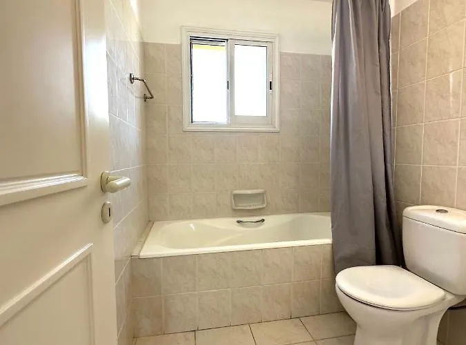 New Cozy Near The Beaches In The Magnificent Gardens Of Regina With Swimming Pools! ヴィラ