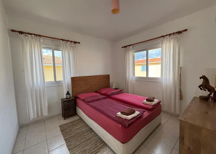 New Cozy Near The Beaches In The Magnificent Gardens Of Regina With Swimming Pools! Villa