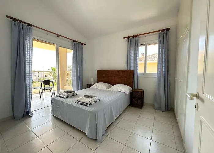 New Cozy Near The Beaches In The Magnificent Gardens Of Regina With Swimming Pools! 빌라 *