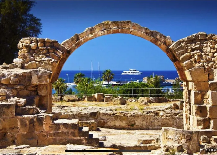 New Cozy Near The Beaches In The Magnificent Gardens Of Regina With Swimming Pools!