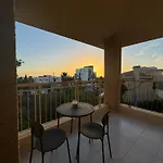 New Cozy Near The Beaches In The Magnificent Gardens Of Regina With Swimming Pools! Villa
